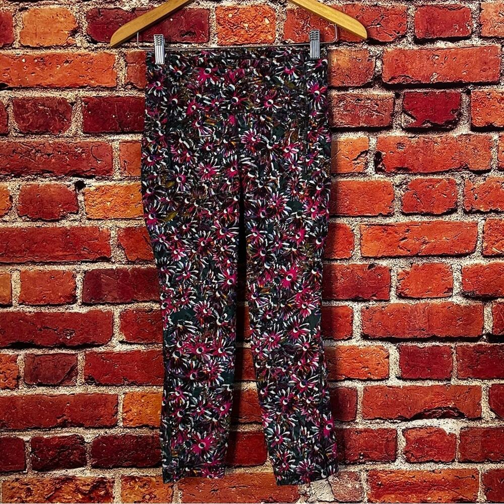 Lululemon leggings size 4